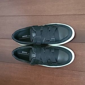 Ecco Women's Soft 7 Wedge Strap Sneaker, black, US 9-9.5, EU 40